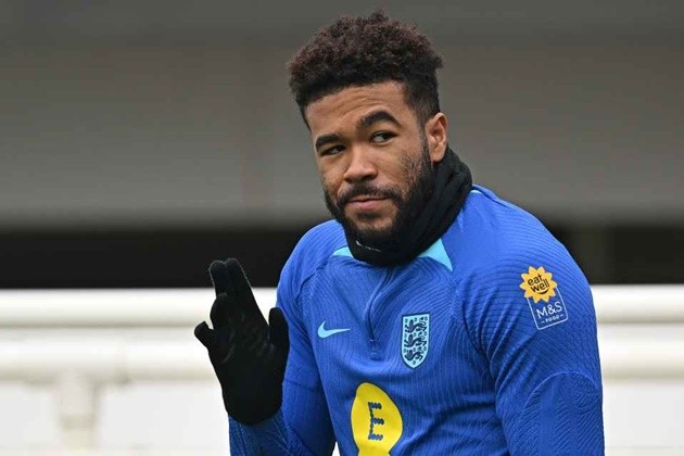 Bảy cầu thủ Manchester United có thể chơi trận cuối cùng cho câu lạc bộ vào cuối tuần này - Bóng Đá