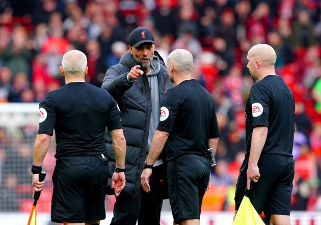 Klopp bộc lộ 50 sắc thái trên khán đài - Bóng Đá