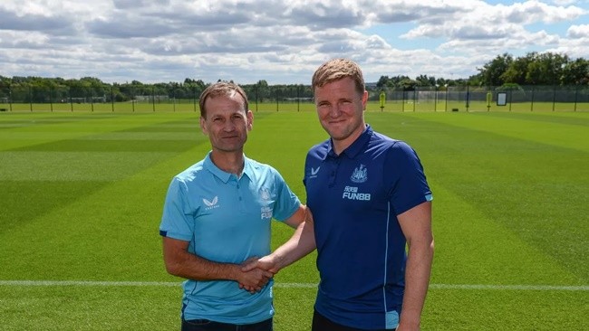 Hình ảnh đáng chờ đợi ở Liverpool xuất hiện - Bóng Đá