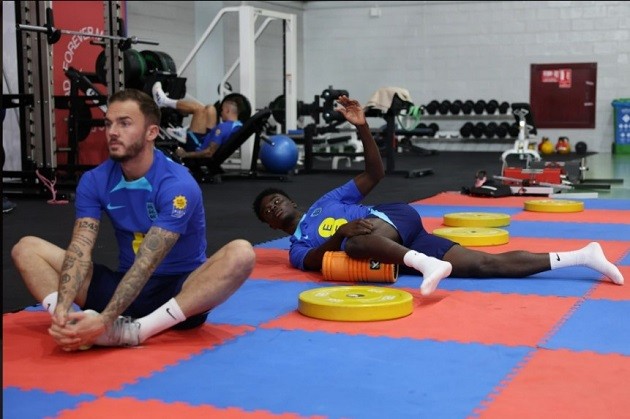 Nghịch lý dàn sao Chelsea - Bóng Đá