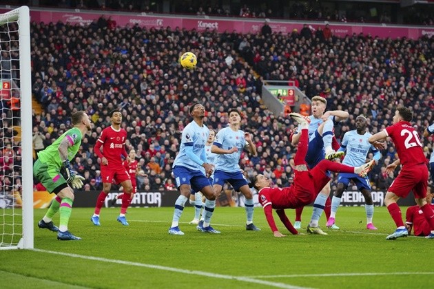 ảnh review trận Liverpool  - Bóng Đá