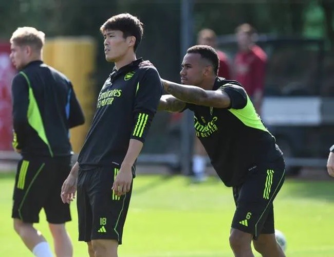 Arsenal tập - Bóng Đá