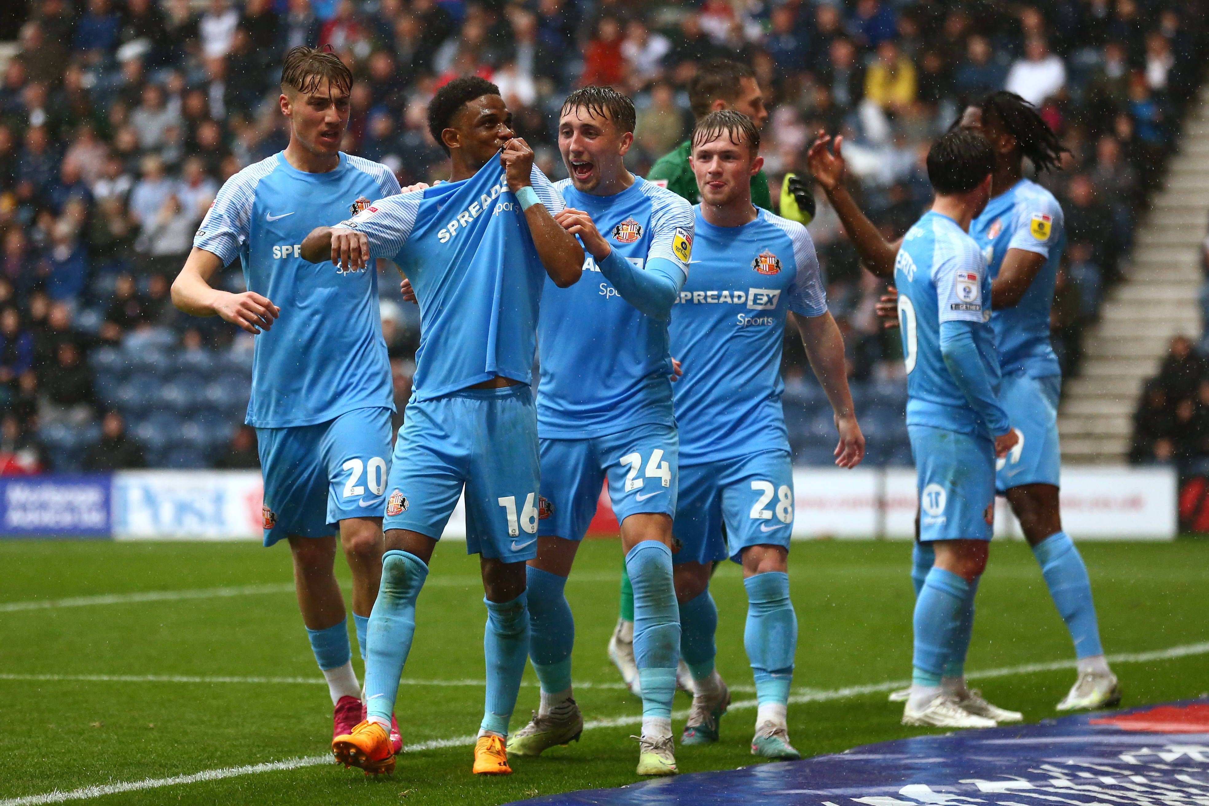 Amad Diallo lại ghi bàn giúp đội nhà có cơ hội lên hạng Premier League - Bóng Đá
