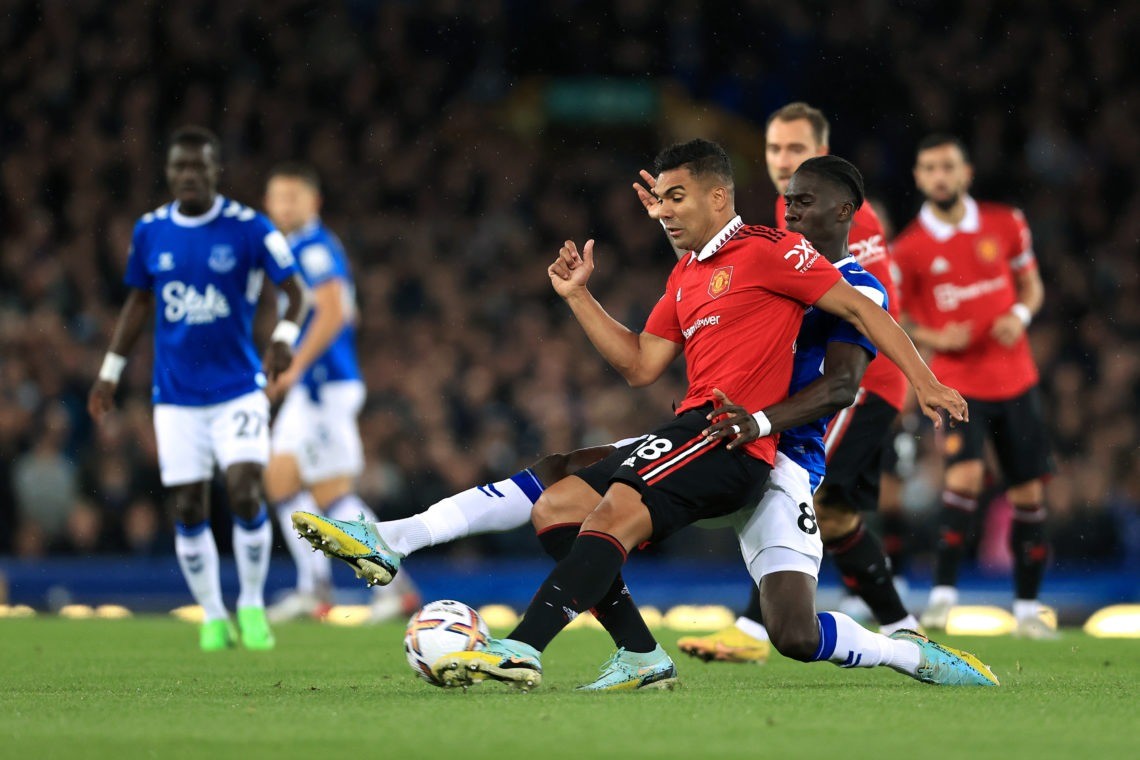 Manchester United get boost in race to sign Casemiro 'replacement' and more transfer rumours - Bóng Đá