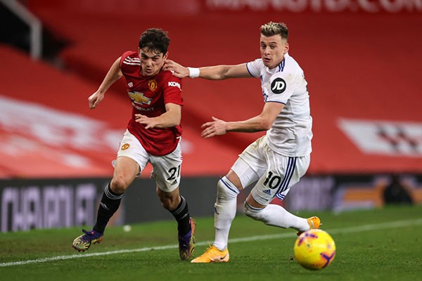 Daniel James: 