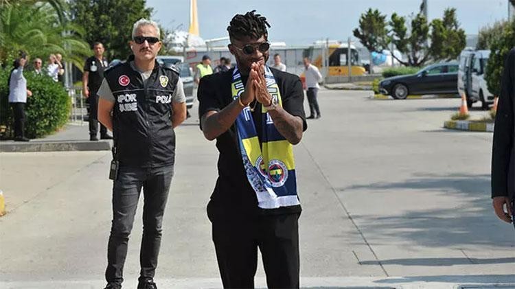 Official: Fred - Bóng Đá