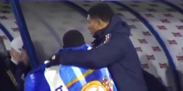 Real Madrid Star Jude Bellingham Goes Viral For Touching Ball Boy Gesture (VIDEO) - Bóng Đá
