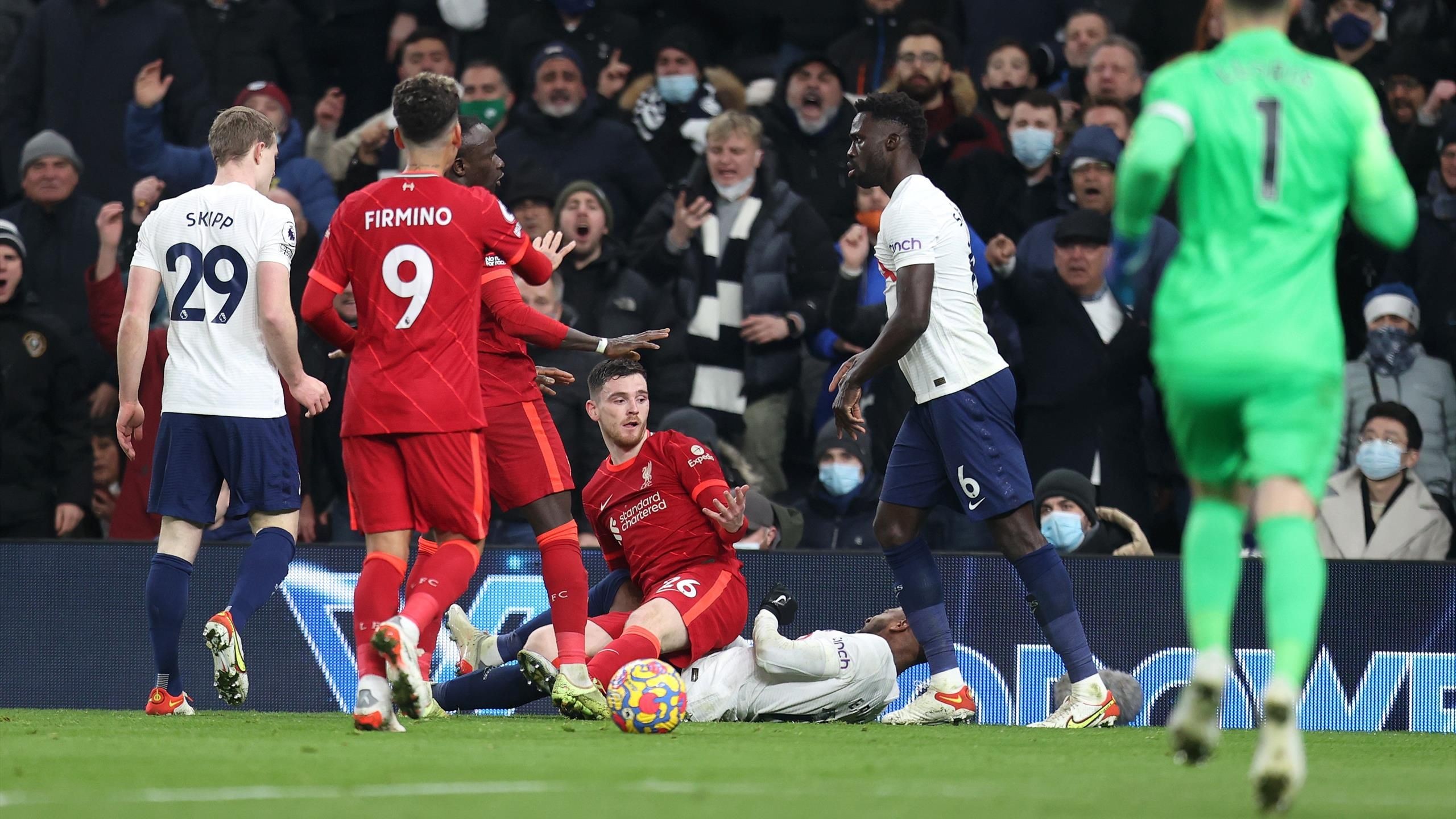 2 tình huống tranh cãi thay đổi cục diện trận Tottenham - Liverpool - Bóng Đá