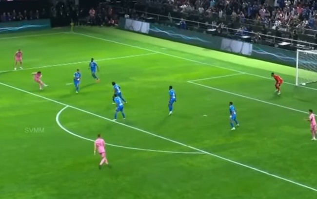 Messi vs Al Hilal - Bóng Đá