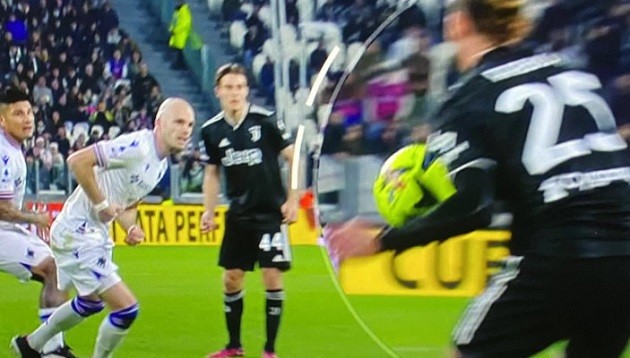 WHY RABIOT GOAL WAS NOT DISALLOWED IN JUVENTUS-SAMPDORIA - Bóng Đá