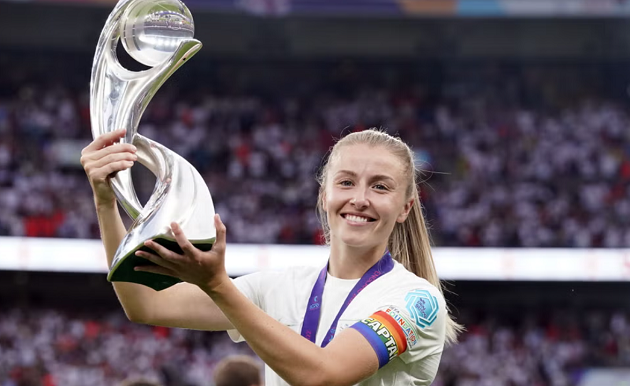 Báu vật của Liverpool nay đã lớn - Bóng Đá