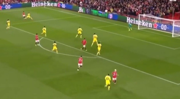 Toàn cảnh pha bóng khiến Allister sốc nặng - Bóng Đá