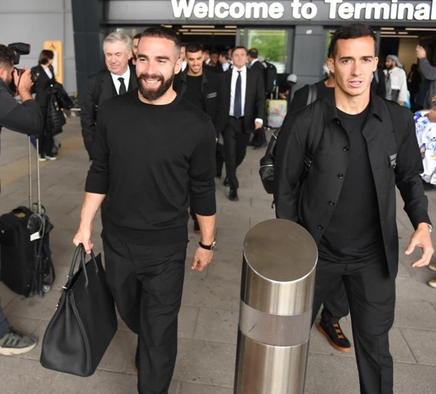 Karim Benzema score stunning goal on Al-Ittihad debut - Bóng Đá