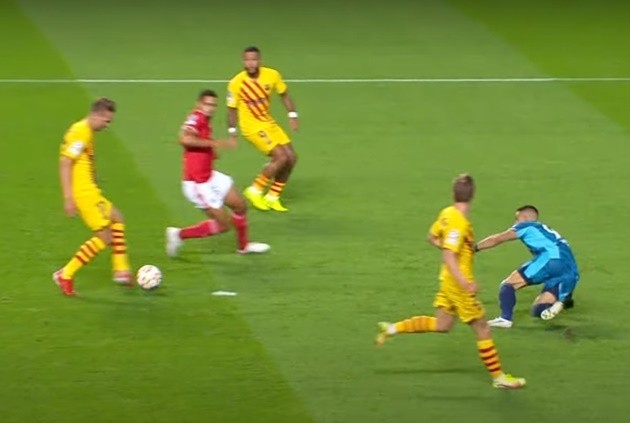 Gặp lại kẻ thù, Walker 