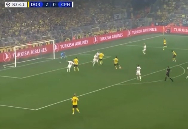 Harry Maguire and Bruno Fernandes react as Manchester United confirm signing of Wout Weghorst - Bóng Đá