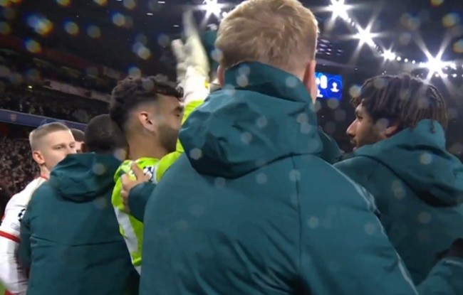 Ramsdale - Raya - Bóng Đá