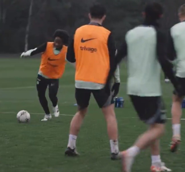 Chelsea tập - Bóng Đá