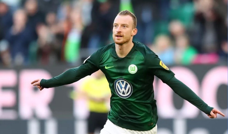 Cindy Kimberly sprawls out on bed in just black lingerie  - Bóng Đá