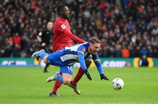 Aaron Ramsdale and stunning fiancee Georgina expecting first child as Arsenal star shares emotional video - Bóng Đá