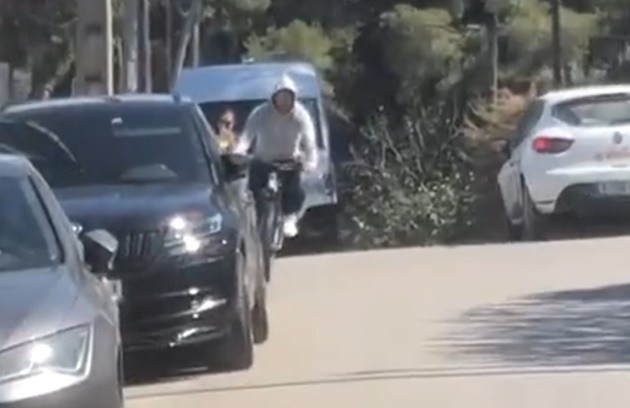 Jack Grealish wears £2k silk Dolce & Gabbana pyjamas - Bóng Đá