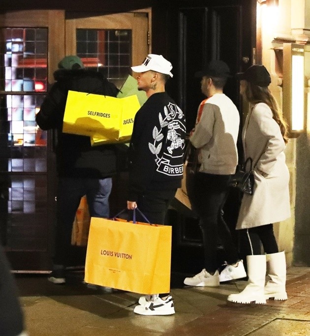 Hành động của Messi khiến liên tưởng đến Ronaldo - Bóng Đá