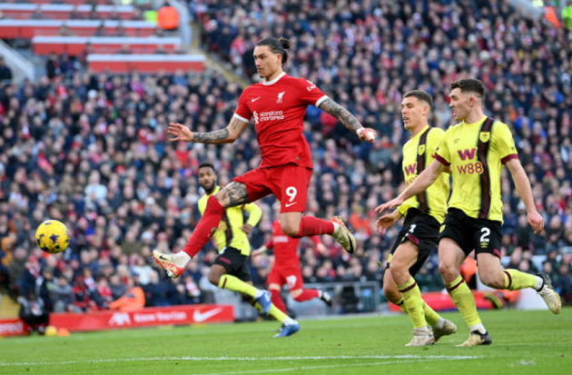 Hạ sát Burnley, Liverpool nhanh chóng lấy lại ngôi đầu bảng  - Bóng Đá