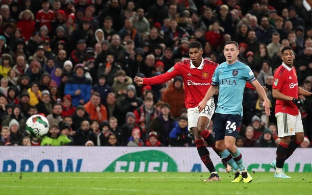 Chỉ với 1 trận, Wan-Bissaka lập tức khiến Ten Hag 'quay xe'? - Bóng Đá