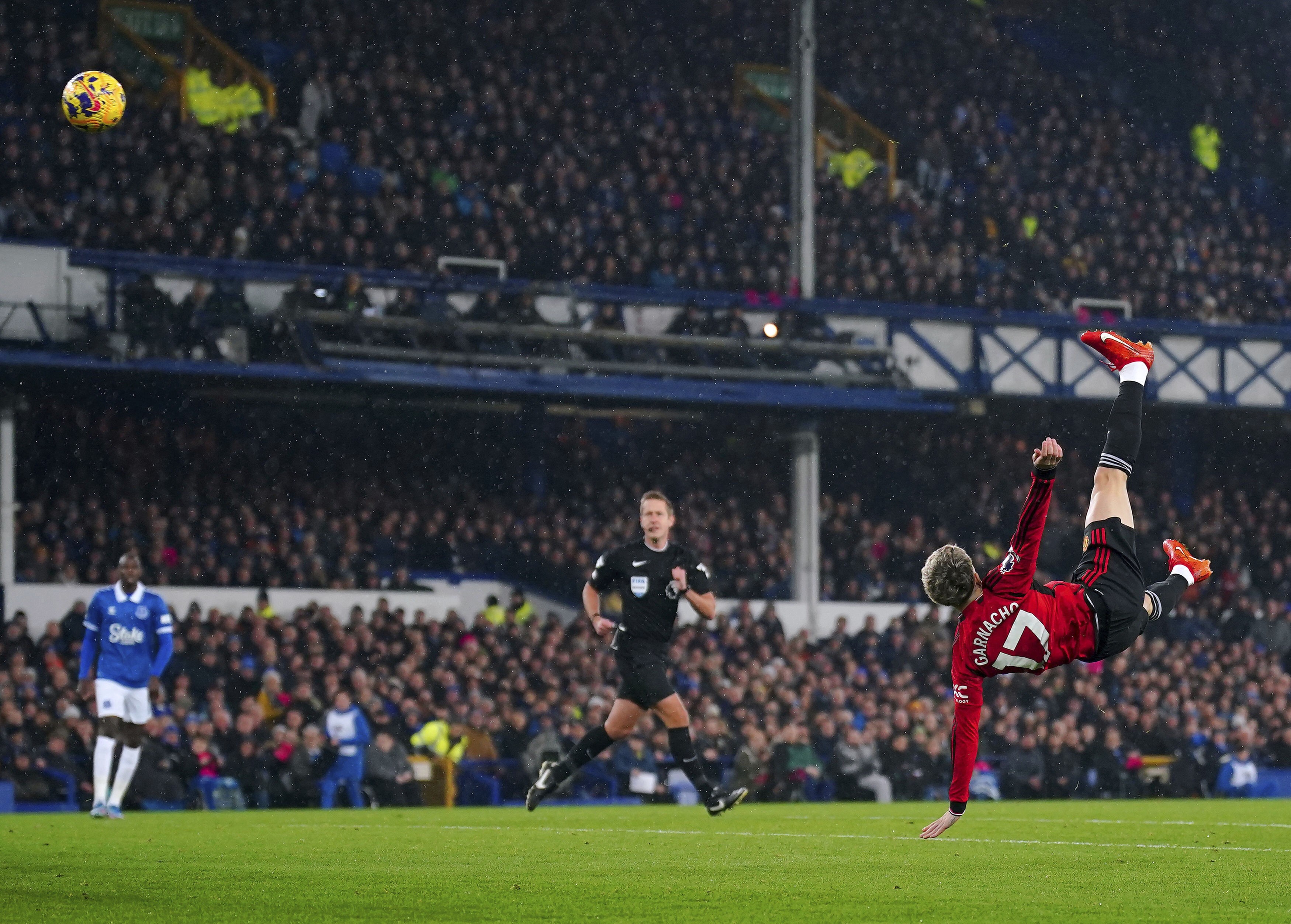 Man Utd là vua tạo siêu phẩm ở EPL mùa này - Bóng Đá
