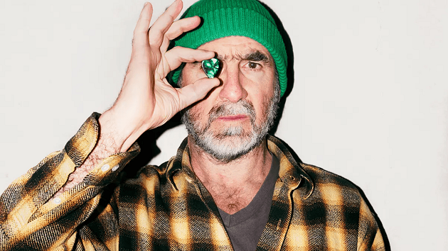 Manchester United legend Eric Cantona goes into music [Watch] - Bóng Đá