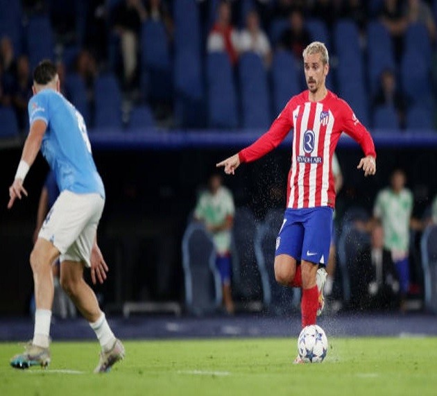 Barca đại thắng; Thủ môn Lazio ghi bàn giây cuối, cầm hòa Atletico - Bóng Đá