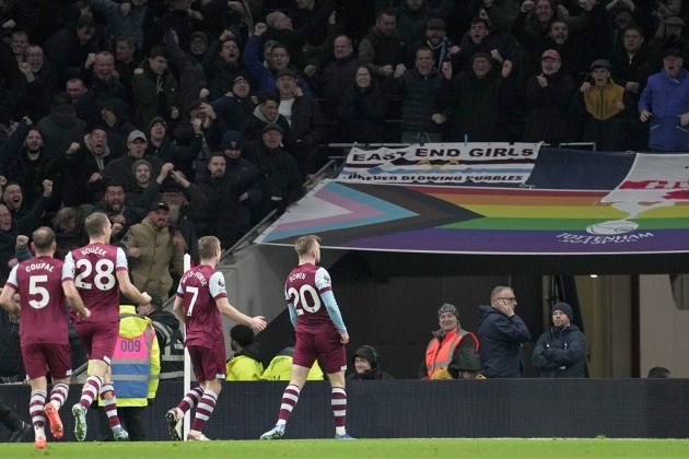 ảnh review Tottenham +  Newcastle  - Bóng Đá