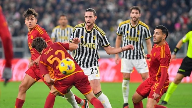 Milan đánh bại Sassuolo, Juve đẩy Roma rời xa top 4 - Bóng Đá