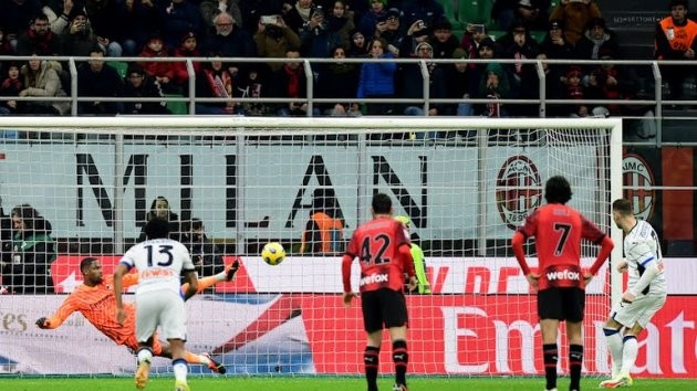 Milan Boss Stefano Pioli Furiou with VAR After Atalanta Draw - Bóng Đá