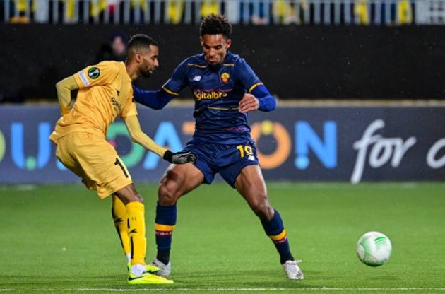 Arsenal are interested in acquiring the services of 17-year-old Flamengo star Matheus Gonçalves - Bóng Đá