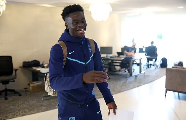Levi Colwill and Eddie Nketiah join Bukayo Saka and Co at St George's Park - Bóng Đá