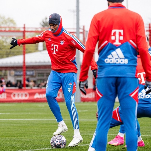 Ảnh Mane trở lại tập luyện - Bóng Đá