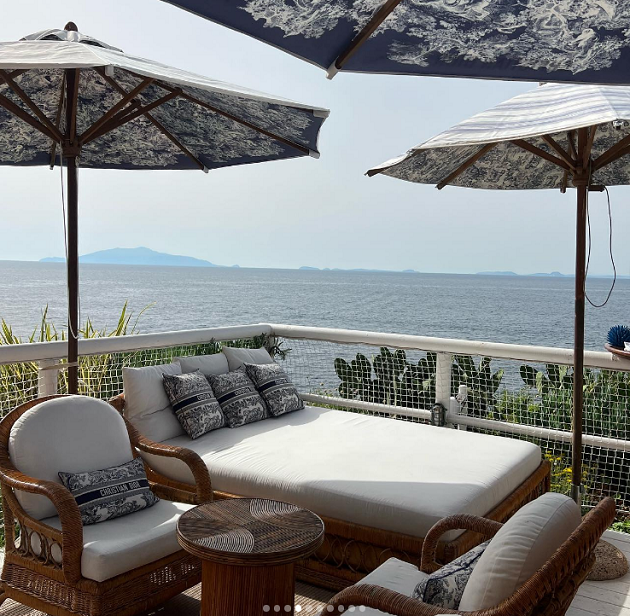 Kỳ nghỉ xa hoa của Grealish và bạn gái - Bóng Đá