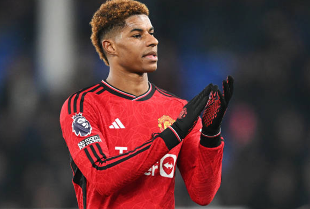 Ten Hag kéo Rashford ra vùng an toàn - Bóng Đá