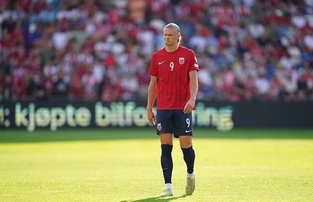 Erling Haaland is BOOED by his own supporters - Bóng Đá