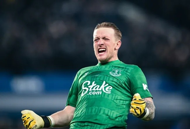 Everton và Newcastle xô xát - Bóng Đá