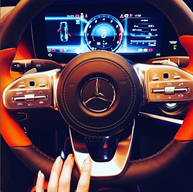 Inside Kyle Walker’s amazing car collection, from a £235,000 Lamborghini Huracan to a £200,000 Bentley Bentayga - Bóng Đá