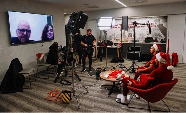 Toàn cảnh màn 'bóp team' cực mạnh dâng 3 điểm cho Liverpool - Bóng Đá