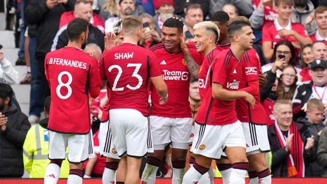 Top 10 biggest spenders of 21st Century - Bóng Đá