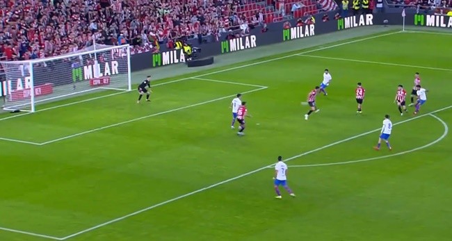 Trên đỉnh xuống vực sâu, Yamal khiến Barca thua muối mặt - Bóng Đá