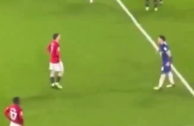 Mount đụng độ nảy lửa với Enzo - Bóng Đá