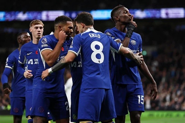 Top 10 CLB đắt giá nhất theo UEFA - Bóng Đá