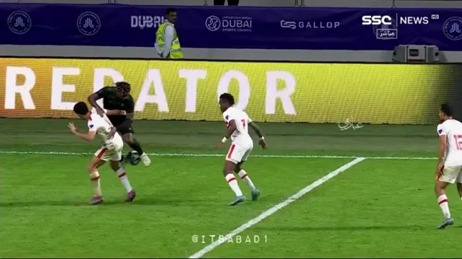 Saint-Maximin’s rainbow flick goes horribly wrong - Bóng Đá
