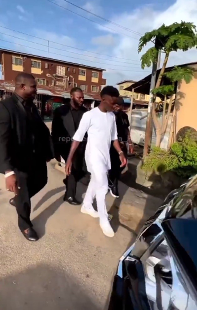 10 cầu thủ vĩ đại mà CLB đã quyết định treo số sau khi họ giải nghệ - Bóng Đá