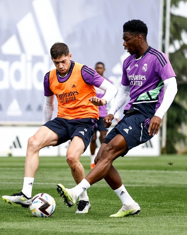 Vinicius nghỉ tập - Bóng Đá