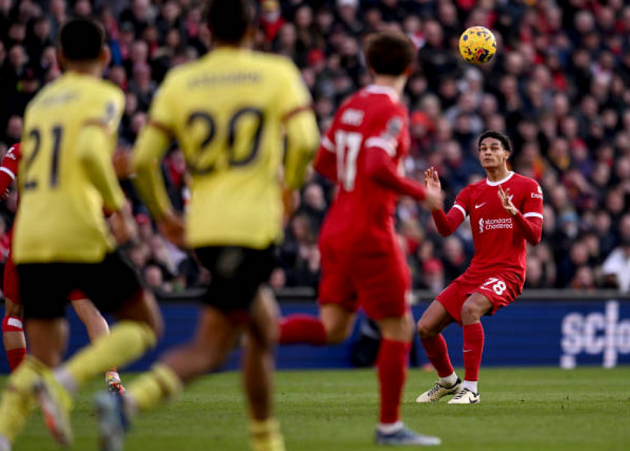 Hạ sát Burnley, Liverpool nhanh chóng lấy lại ngôi đầu bảng  - Bóng Đá